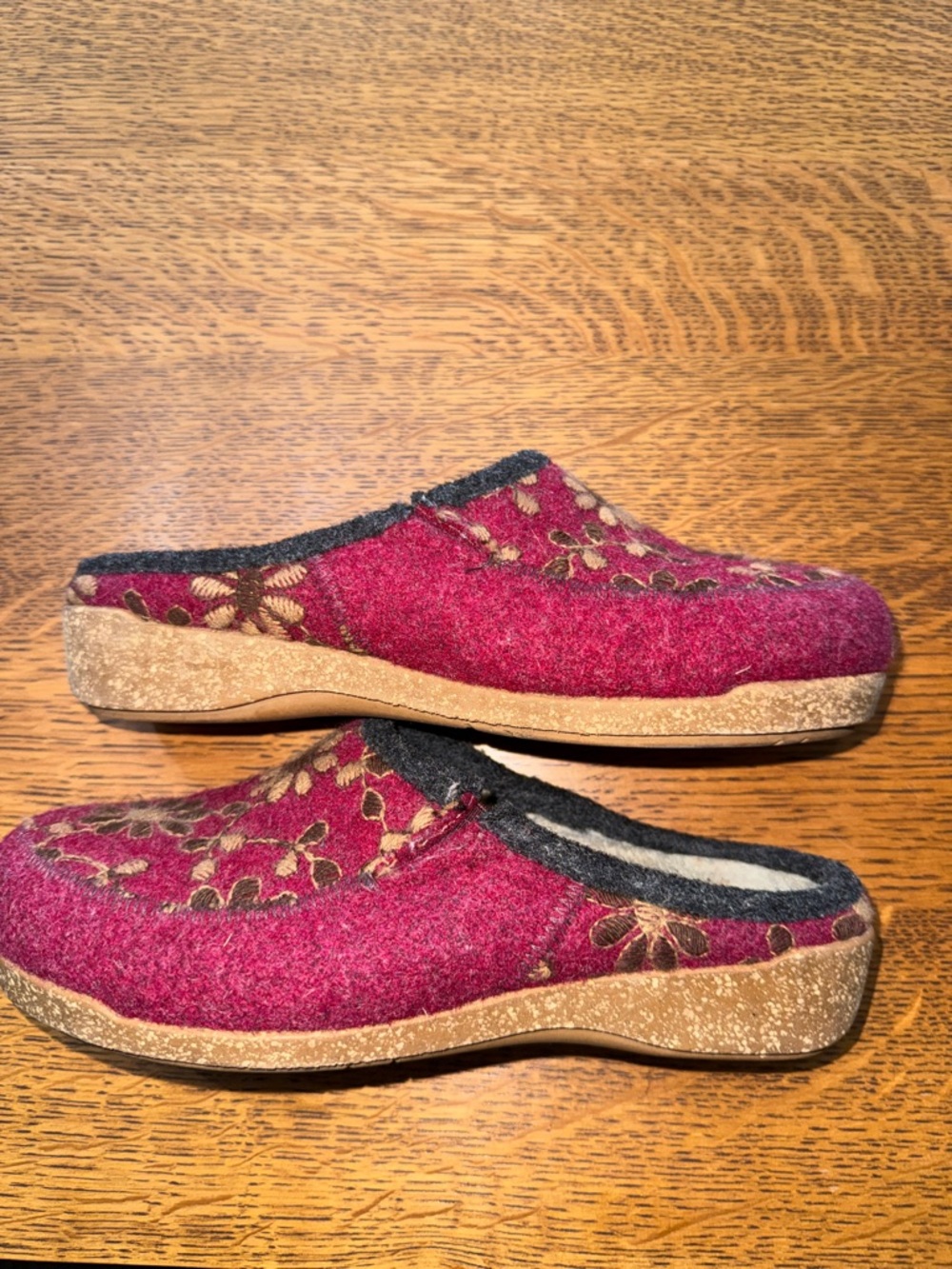 TAOS Woolderness 2 Clog EU 40 9 1/2 Cranberry Floral Wool Casual Soft on toes - Picture 4 of 12